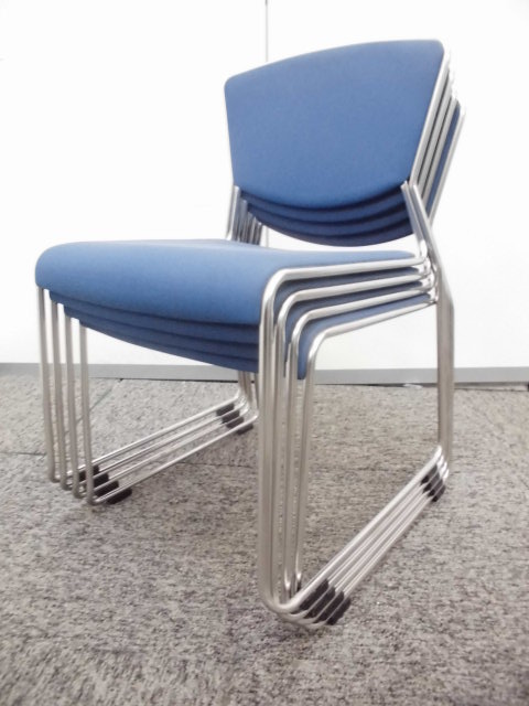 【セット商品】ブルーのシンプルなチェア4脚セット！
                        
                                    中古
            