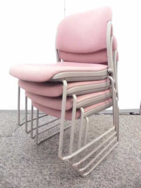 【コンパクト！持ち運びもラクラク！】 　オカムラ製　4脚　1セット価格！！
                        
                                    中古
            