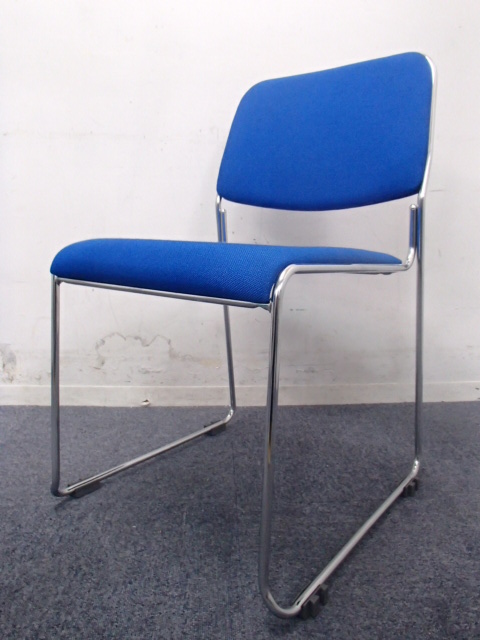 【8台入荷！】スタッキングチェア｜会議用｜鮮やかなブルーでおしゃれ！
                        
                                    中古
            