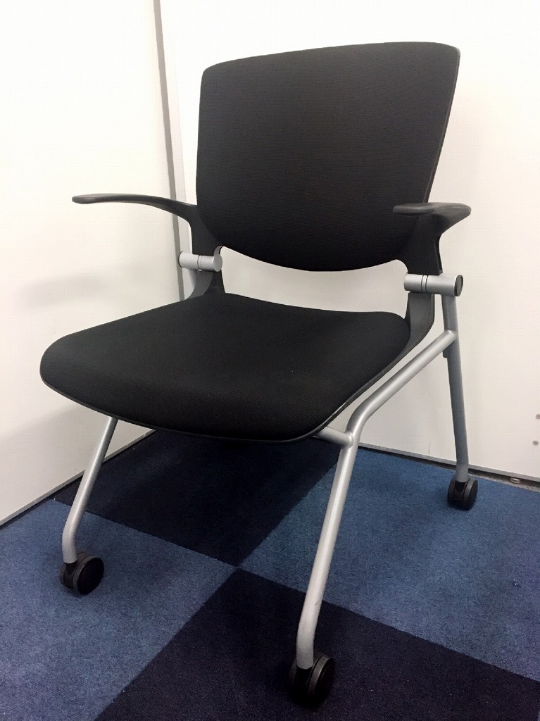 【人気商品ロット入荷】オカムラ製グラータチェア10脚入荷致しました！カラーも人気のブラックですのでお早目のお問合せを！
                        グラータ
                                    中古
            