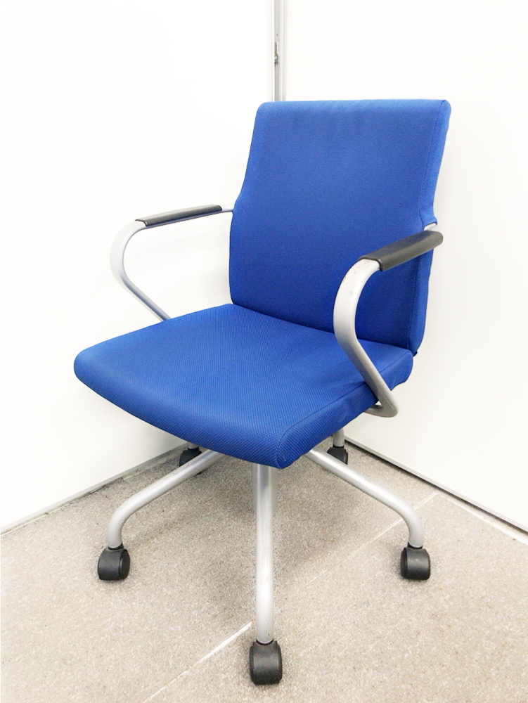 【国産メーカー製】内田洋行社製のミーティングチェア！限定１台！
                        
                                    中古
            