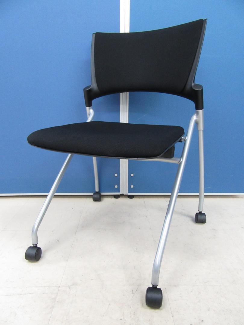 [10脚入荷!!]イトーキ(ITOKI) マノスチェア ブラック■会議室や学習塾・研修等におすすめなネスティングチェア!!纏まった数量をお探しのお客様におすすめです!![ネスタブル] 
                        マノス
                                    中古
            