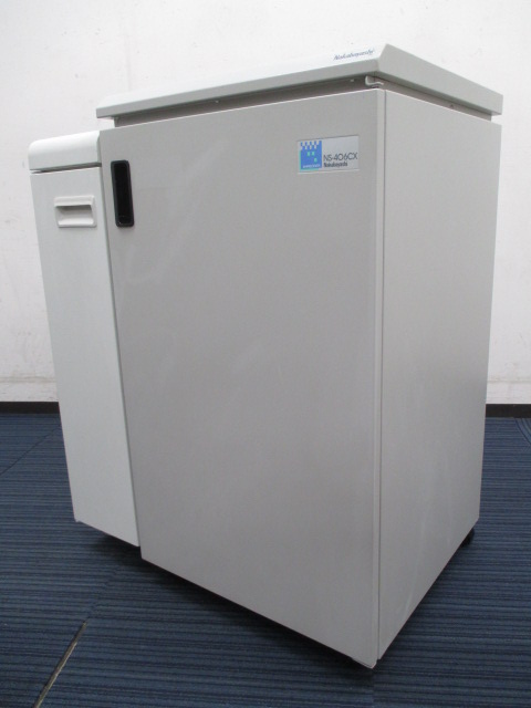 【合体シュレッダー】紙裁断シュレッダー+メディア裁断シュレッダーのセット！■これ一つでシュレッダーの機能を一通り網羅出来ます【中央区】【日本橋】【中古オフィス家具】【セット商品】
                        
                                    中古
            