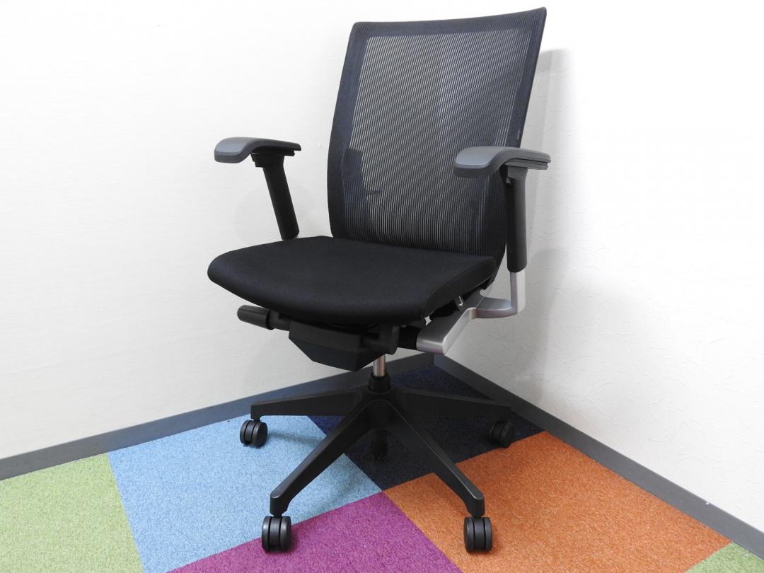 【メッシュチェア】イトーキ製のヴェントチェア■ランバーサポート付■可動肘付■【RP】
                        ヴェント
                                    中古
            