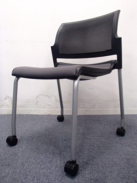 【8脚入荷！】内田洋行製｜ネスティングチェア｜ブラック×グレーでかっこいい！
                        FM-310
                                    中古
            