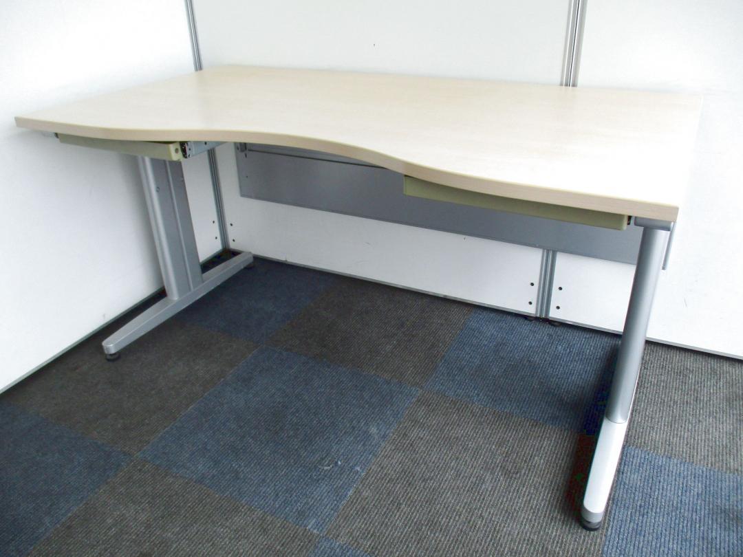 【倉庫に100台以上入荷！】ナチュラルカラーのラウンドデスク！【前後に天板がスライドします！】
                        アリオス
                                    中古
            