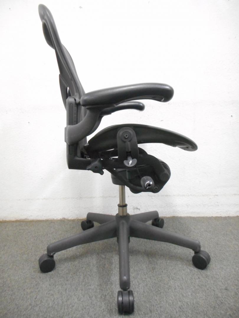 中古】アーロンチェア AE113PWB-0004 Herman Miller/ハーマンミラー 肘 