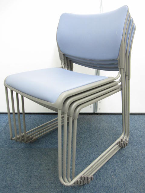 【\14,000→\13,000】【セットでお買い得！】シンプルなデザインなので様々なオフィスシーンで活躍致します。
                        
                                    中古
            