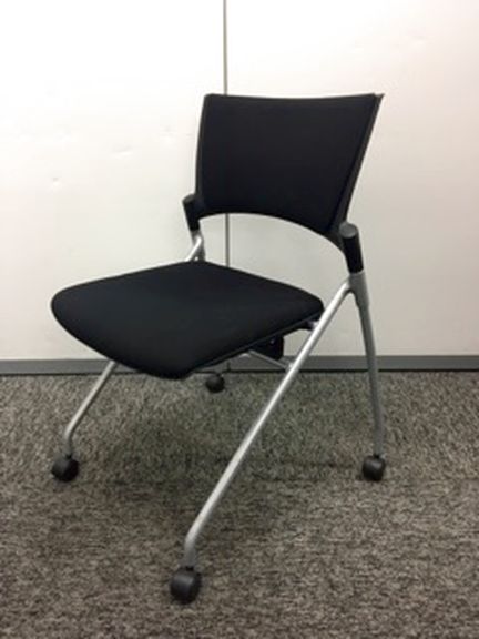 【6脚入荷！】【イトーキ製　ネスティングチェア　マノス】
                        マノス
                                    中古
            