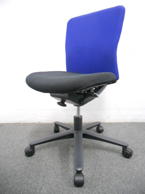 【UCHIDA　Ludio】■様々なオフィス空間にフィットします！■ウチダ　ルディオチェア　ブルー
                        ルディオ
                                    中古
            