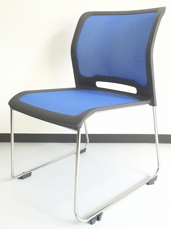 【2脚入荷】メッシュ素材で、スタイリッシュで人気の一品！見栄えの良さだけではなく、座り心地良し！
                        ウィティ
                                    中古
            