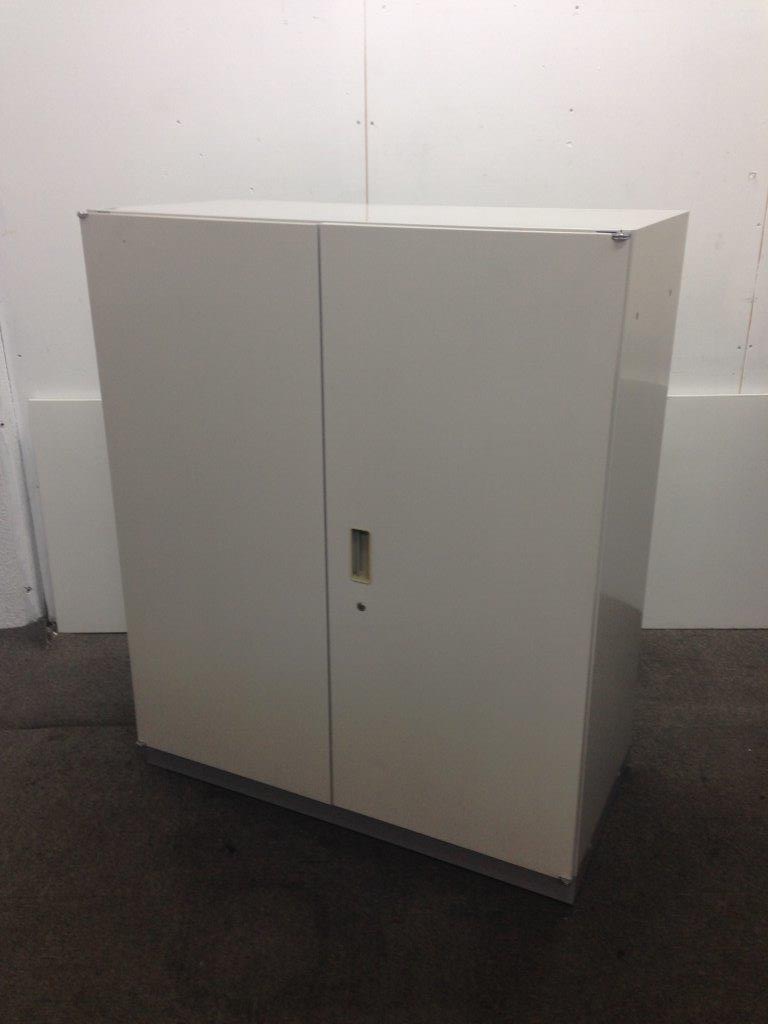 【定番両開き書庫】イトーキ　シンライン　腰高サイズの両開き書庫です
                        シンライン
                                    中古
            