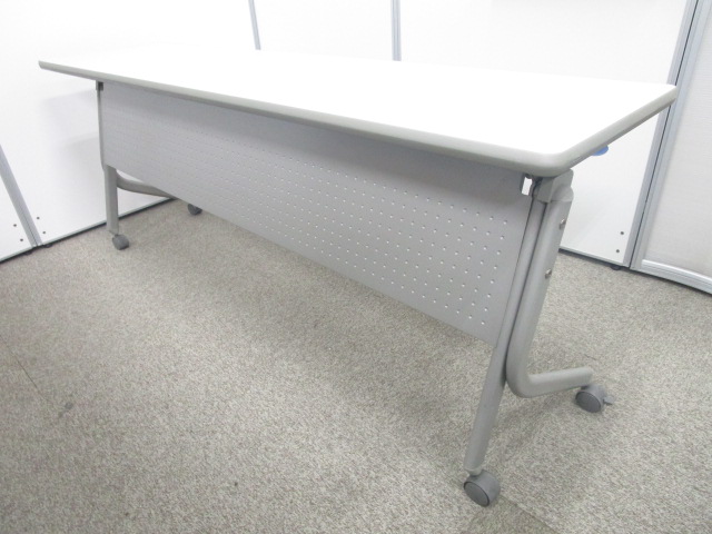 ★1台限定特価！★スリムサイズで限られたスペースに最適！★内田洋行(UCHIDA)製スタックテーブル｜幕板付き｜中古フラップテーブル|セミナールーム｜
                        
                                    中古
            