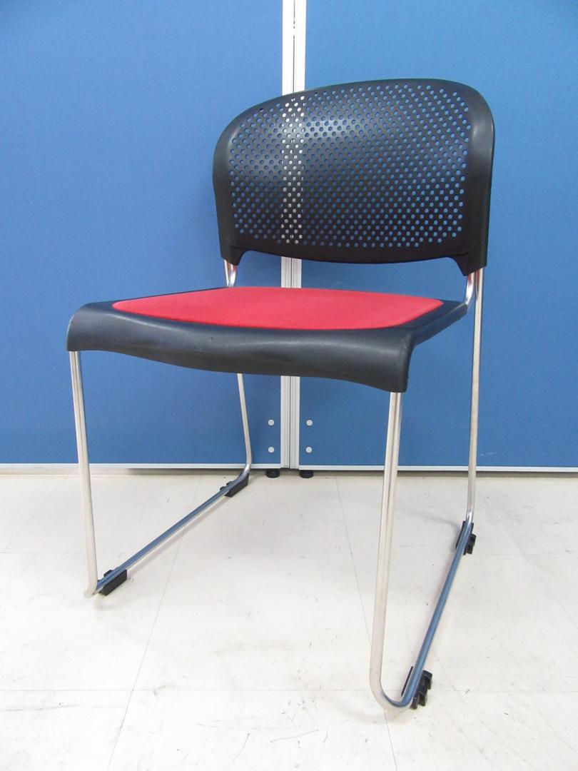 [14脚入荷!!]岡村製作所(okamura) スタッキングチェア レッド■軽量で持ち運びもしやすいです!![座:布張り]
                        
                                    中古
            