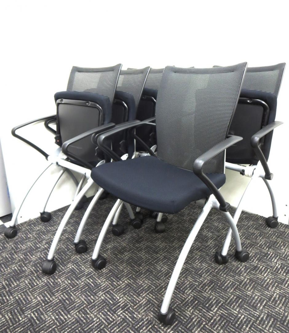【6脚セットでお得！】海外メーカー製のネスティングチェア！デザイン性抜群！会議室作成にぜひ！！
                        X99　Chair
                                    中古
            