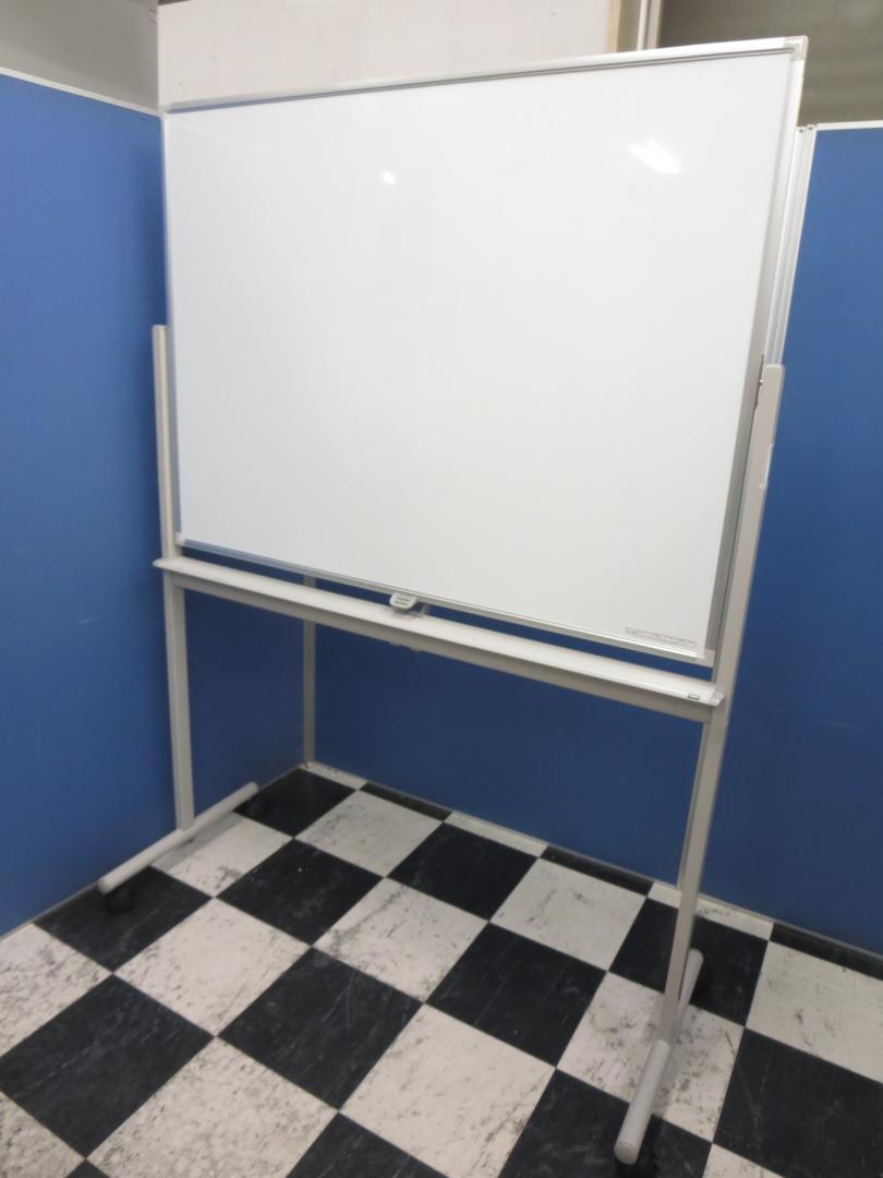 【2台入荷！】会議室の必需品！ホワイトボード！幅1270㎜とコンパクトサイズ！
ちょっとした仕切りにも使えます！
                        
                                    中古
            