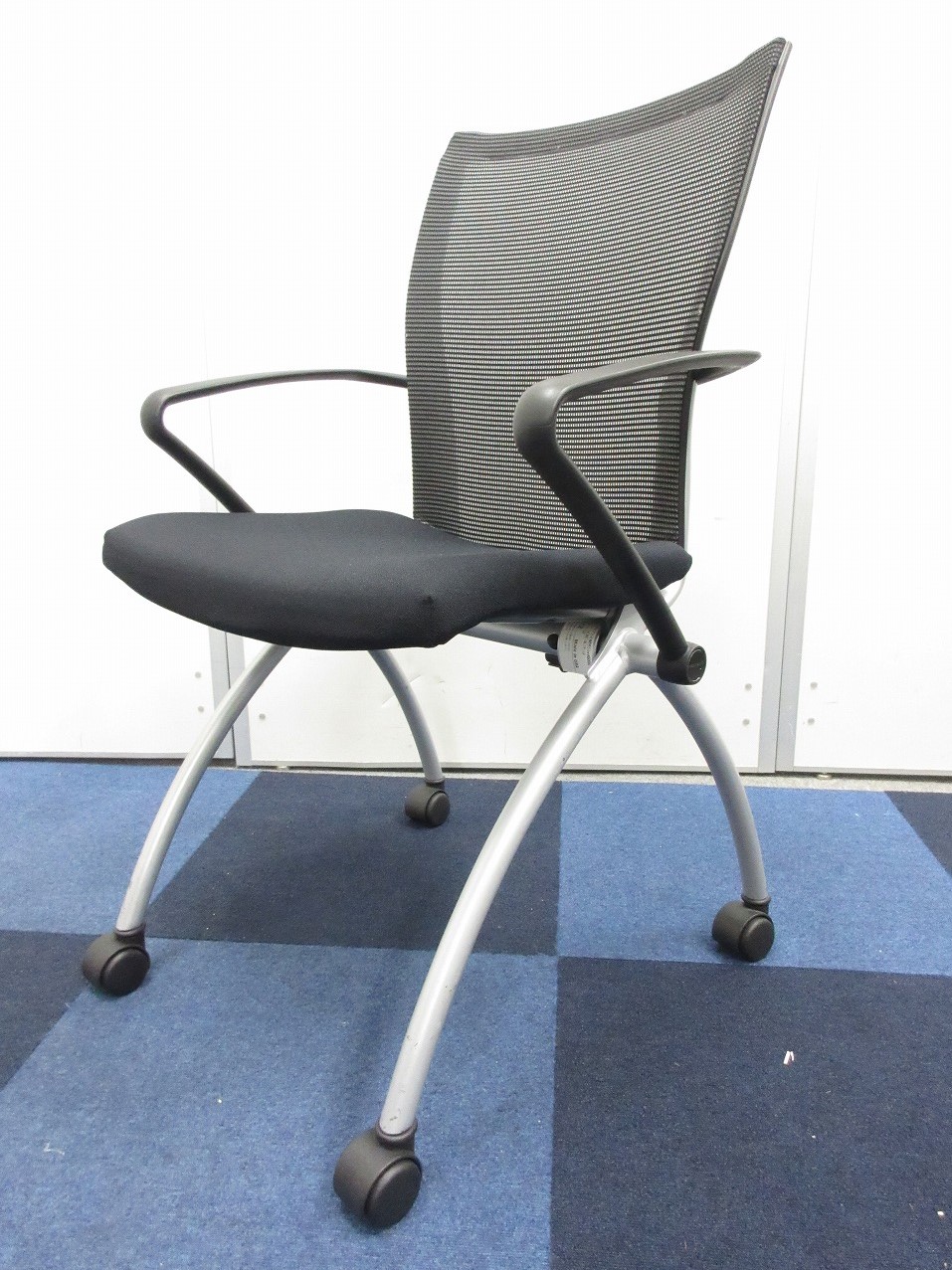 【ロット入荷！！】この季節にぴったりの蒸れにくいメッシュ仕様のヘイワース製ネスティングチェア！【MADE in USA】【ＨＡＷＯＲＴＨ】
                        Ｘ64
                                    中古
            