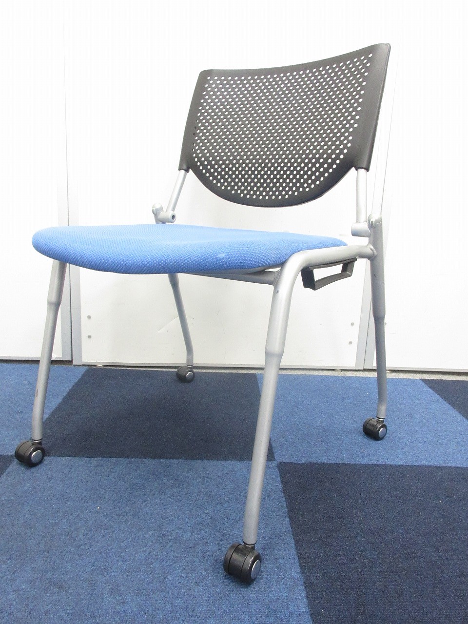 【ロングセラー商品！！】オカムラ製プロスタックが入荷致しました！会議室、休憩室におススメです！
                        プロスタック
                                    中古
            