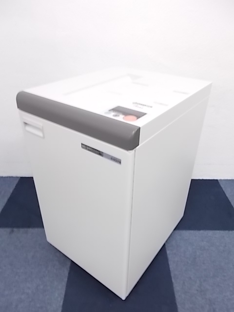 【1台のみ入荷】一度に最大45枚まで処理可能なビジネスシュレッダーのご紹介です！

                        440FB
                                    中古
            