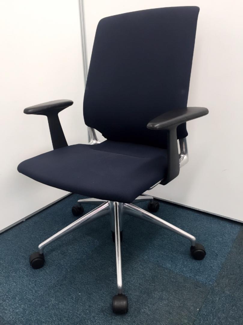 【店内入れ替えセール!!】あのアルベルト・メダがデザインした、商品を特別価格にてご案内!
                        メダ
                                    中古
            