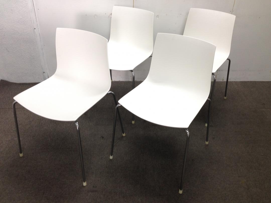 【4脚セット】ARPER/アルペール　CATIFA 46シリーズが入荷☆　会議などに最適です！
                        
                                    中古
            