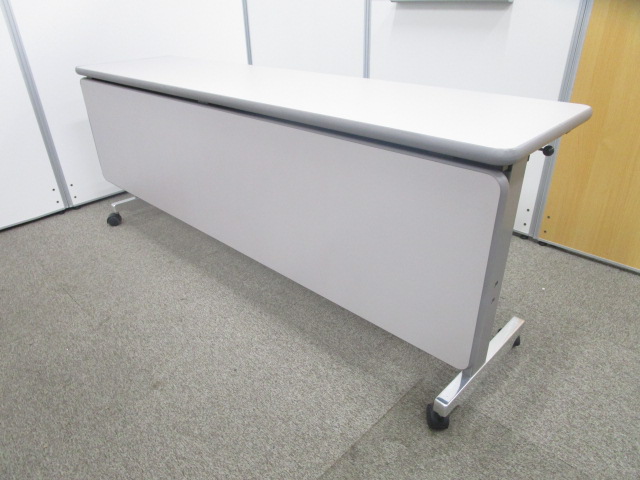 ★1台限定お勤め特価！★ITOKI(イトーキ)製スタックテーブル｜中古フラップテーブル｜ミーティングテーブル
                        
                                    中古
            