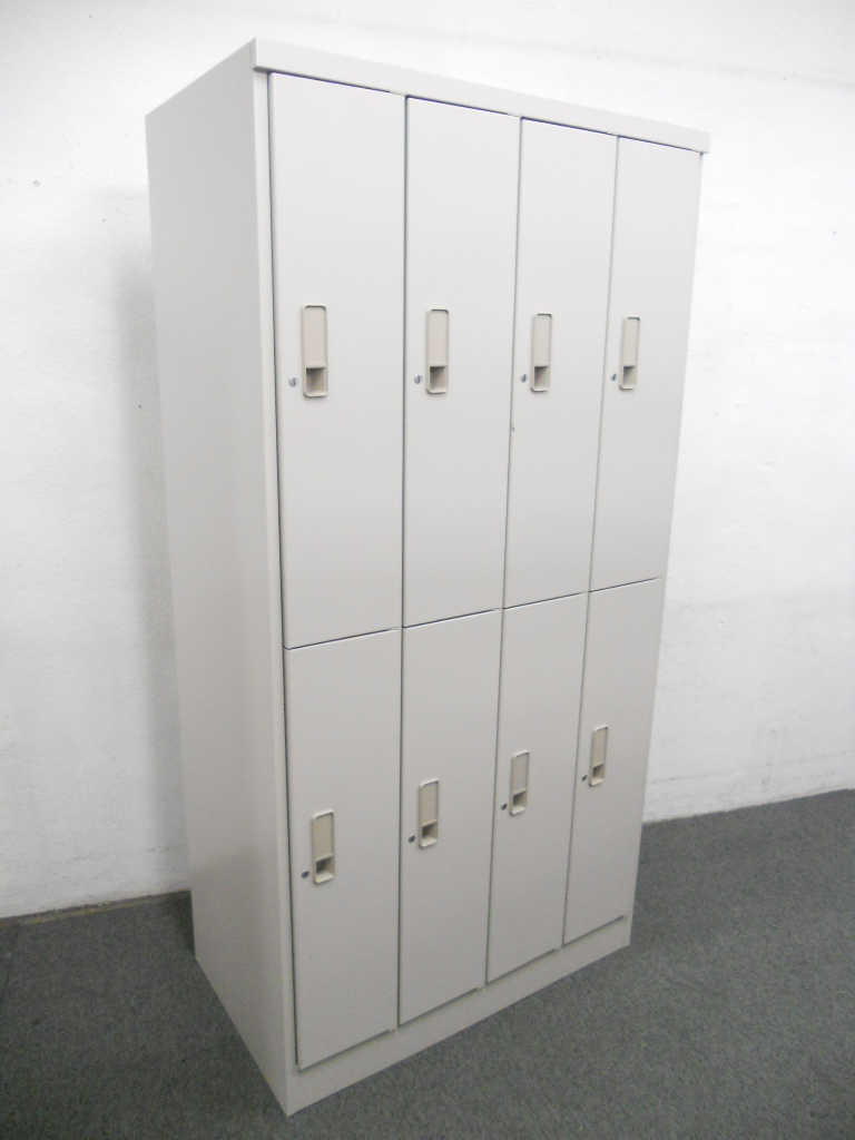 【多人数用・省スペースタイプ！】■8人用ロッカー　ニューグレー　■イトーキ製　オフィスロッカー【ITOKI】おつとめ品　※扉キズあり
                        多人数用ロッカーシリーズ
                                    中古
            