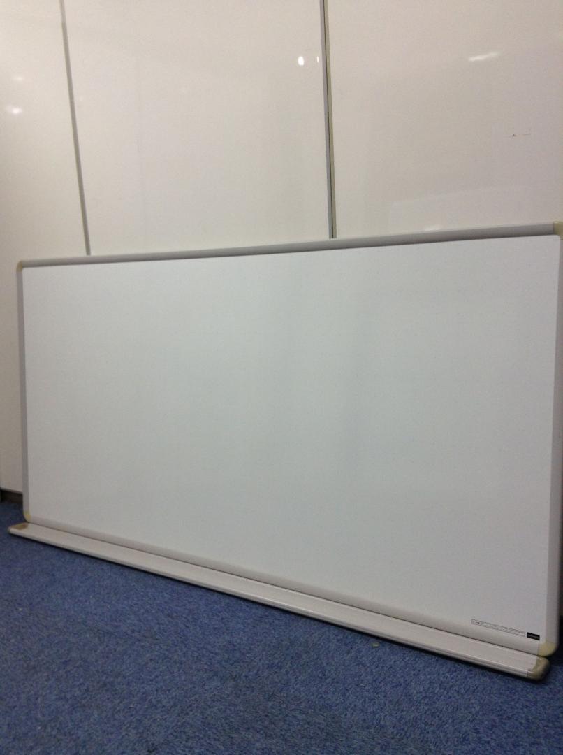 【ウチダ製】W1800サイズ　壁掛け用ホワイトボード入荷！！
                        
                                    中古
            