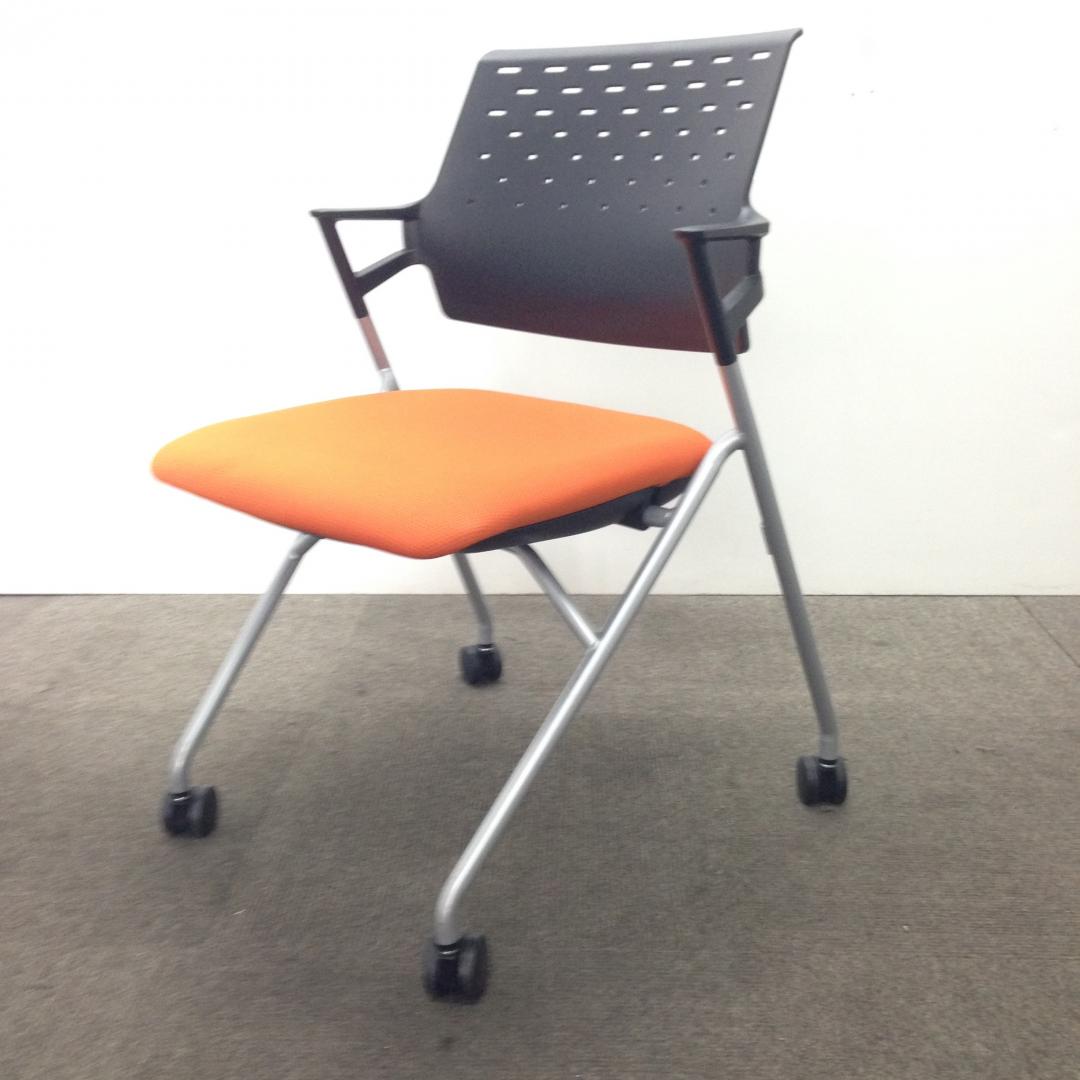 【美品です！】長時間着座可能な肘付き会議用チェアが入荷！！！
                        ピエガ
                                    中古
            