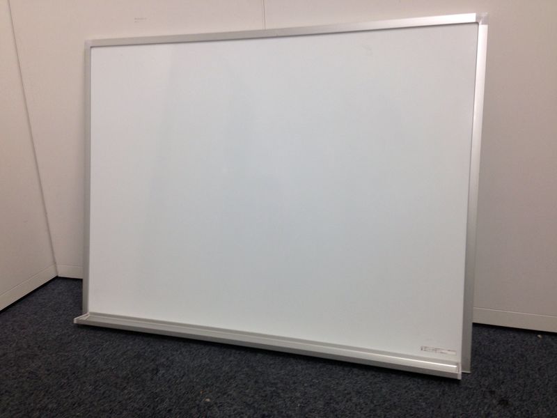 【1台のみ！】壁掛け用のホワイトボードを入荷いたしました！ちょっととした会議スペースなどに是非！
                        
                                    中古
            
