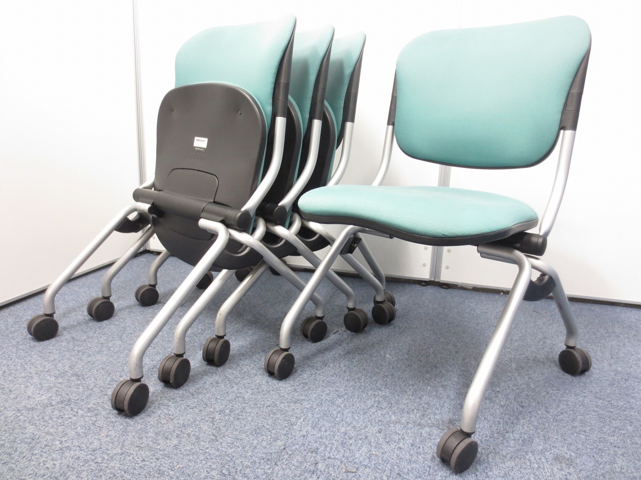 【ちょっとしたミーティングに！チェア４脚セット！】
                        
                                    中古
            