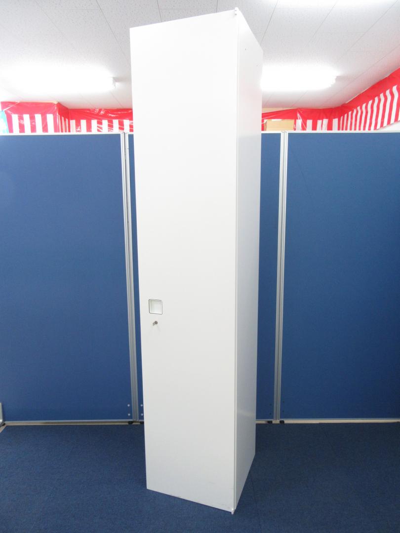 [おつとめ価格!!]岡村製作所(okamura) 片開き書庫■省スペースの設置におすすめの収納庫!!下置き用ベース無しの為、特別価格にてご案内させて頂きます!![鍵付属]
                        レクトライン
                                    中古
            