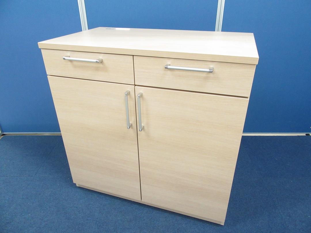 [お洒落な給湯室に!!]岡村製作所 ビジネスキッチン(カフェキャビネット)■アルトカフェシリーズ■コンセント付きでティファールやコーヒーメーカーの電源として便利!!
                        アルトカフェ
                                    中古
            