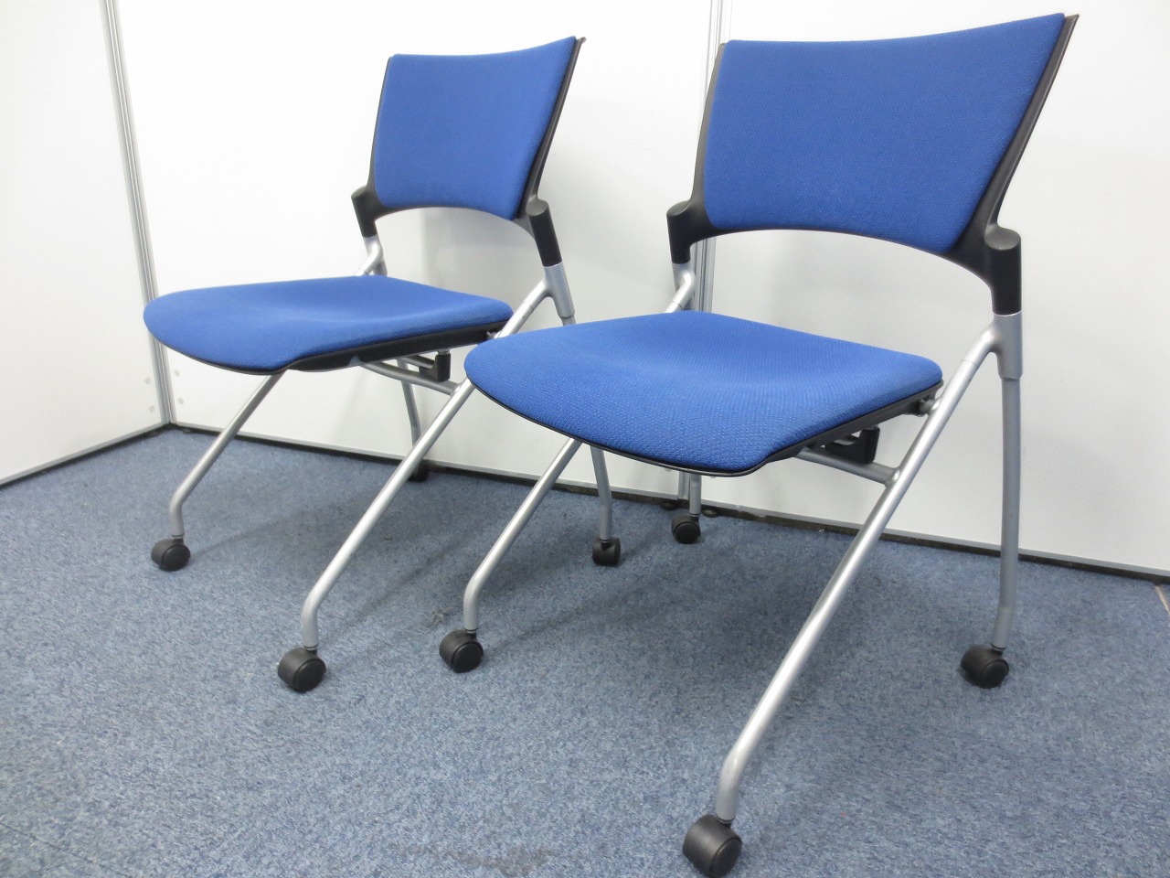 【２脚セット！！】イトーキ製ミーティングチェア！マノス！
                        マノス
                                    中古
            