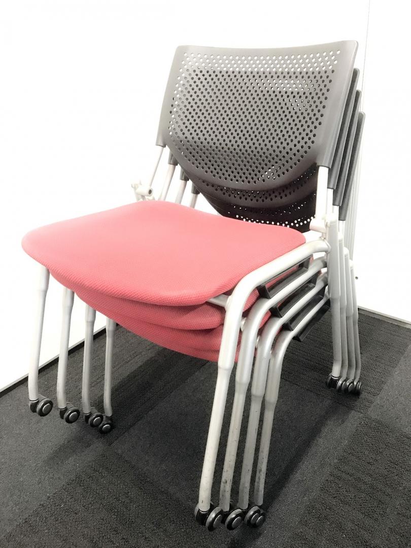 【中古】 オカムラ8139ZZ スタッキングチェア　キャスター付 中古】プロスタック 8139ZZ オカムラ/okamura スタッキング