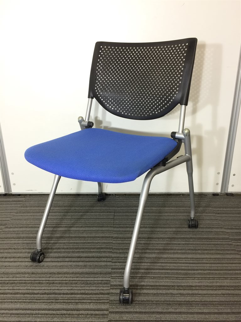 【人気シリーズ】オカムラ　プロスタック｜人気のブルーで存在感抜群！
                        プロスタック
                                    中古
            