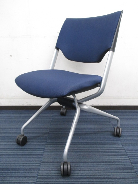 ★売切りセール30%ＯＦＦ！★2013年製美品グッドデザイン賞受賞
■イトーキ・レクシブチェア・ネスティングタイプ！　
【中央区】【日本橋】激安中古オフィスチェア/【値下品】
                        レクシブ
                                    中古
            