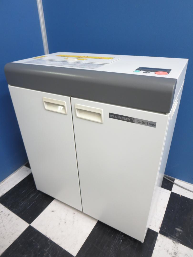 【限定１台！】コンパクトながら高性能！■メディアも裁断できるスグレモノ！■デザインも良
                        
                                    中古
            