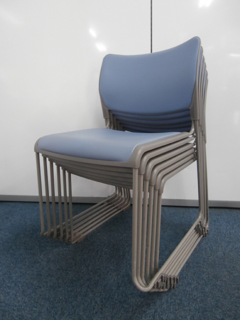 【６脚セット！！】スタッキングチェアの大量入荷です！！
                        
                                    中古
            