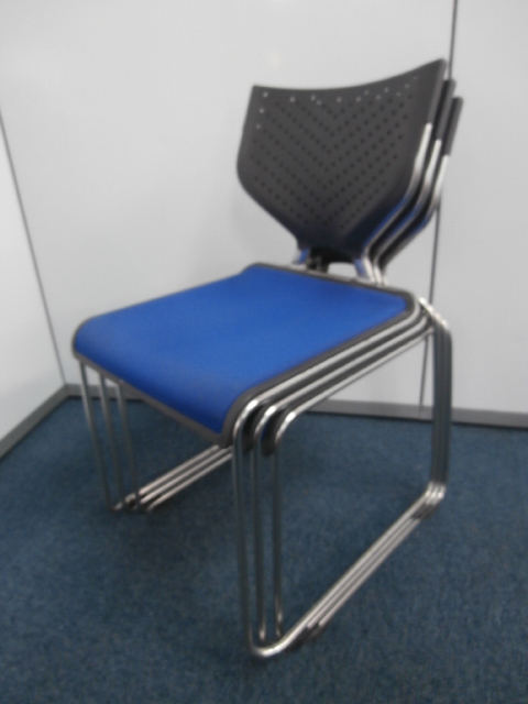 【おつとめ品！！３脚セット！！】ブルー鮮やか！！
                        
                                    中古
            