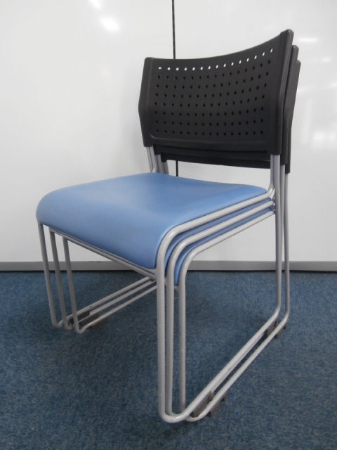 【３脚セット！！】ブラック×ブルー色の大人気商！！
                        
                                    中古
            