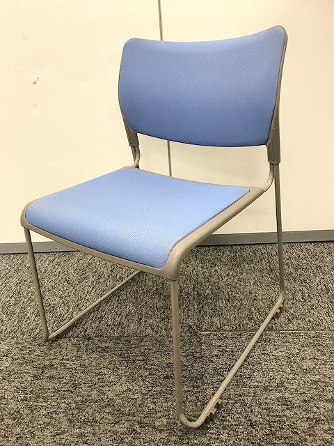 【8脚入荷】オカムラ製定番の会議用チェア　休憩室や待合室にも最適
                        
                                    中古
            