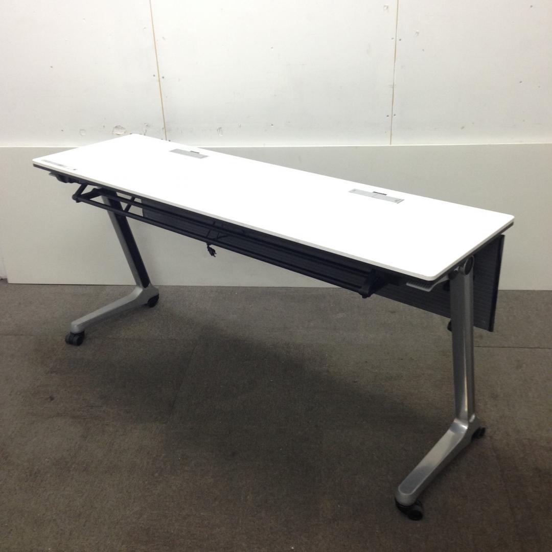 【7台入荷！】便利な電源+LAN差し口付！スタイリッシュなスタックテーブル！
                        インターアクトPRO
                                    中古
            