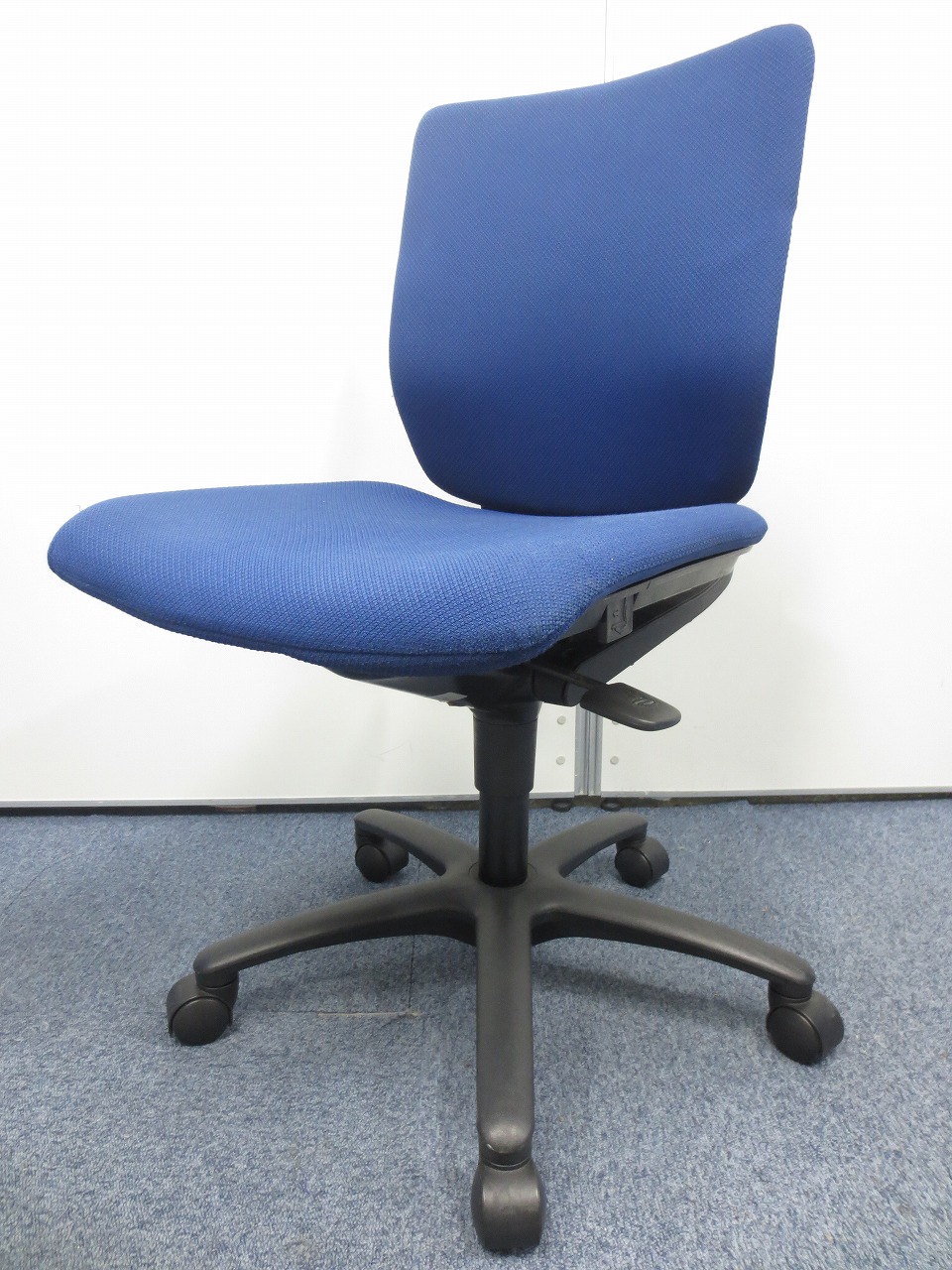 【オカムラ製アドフィット】オフィスワークに対応した優れた機能性
                        アドフィット
                                    中古
            