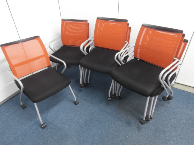 【１セット限定！！】９脚セット！！スタッキングチェア！！
                        
                                    中古
            