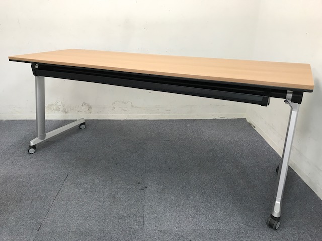 【美品】【4台入荷！】オカムラ製サイドスタックテーブル｜綺麗な木目調でオフィスを温かい雰囲気に！
                        その他シリーズ
                                    中古
            