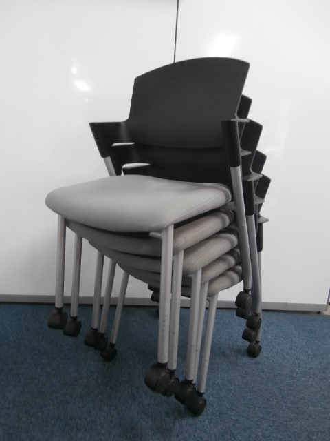 【１セット限定入荷！】５脚セット！！
                        プロッティ
                                    中古
            