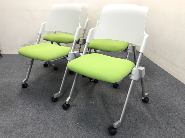 【4脚セット！】アンフィ｜シンプルなデザインで洗練された会議空間を演出！
                        アンフィ
                                    中古
            