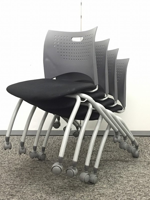 ミーティングチェアが大量入荷！！４脚買いでお得に！！
                        Meratio
                                    中古
            