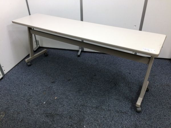 【会議用テーブル】サイドスタックテーブル　W1800　奥行450　定番サイズ
                        その他シリーズ
                                    中古
            